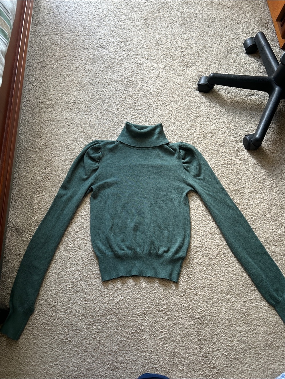 Forever 21 Forest Green Turtleneck Puff-Sleeve Sweater